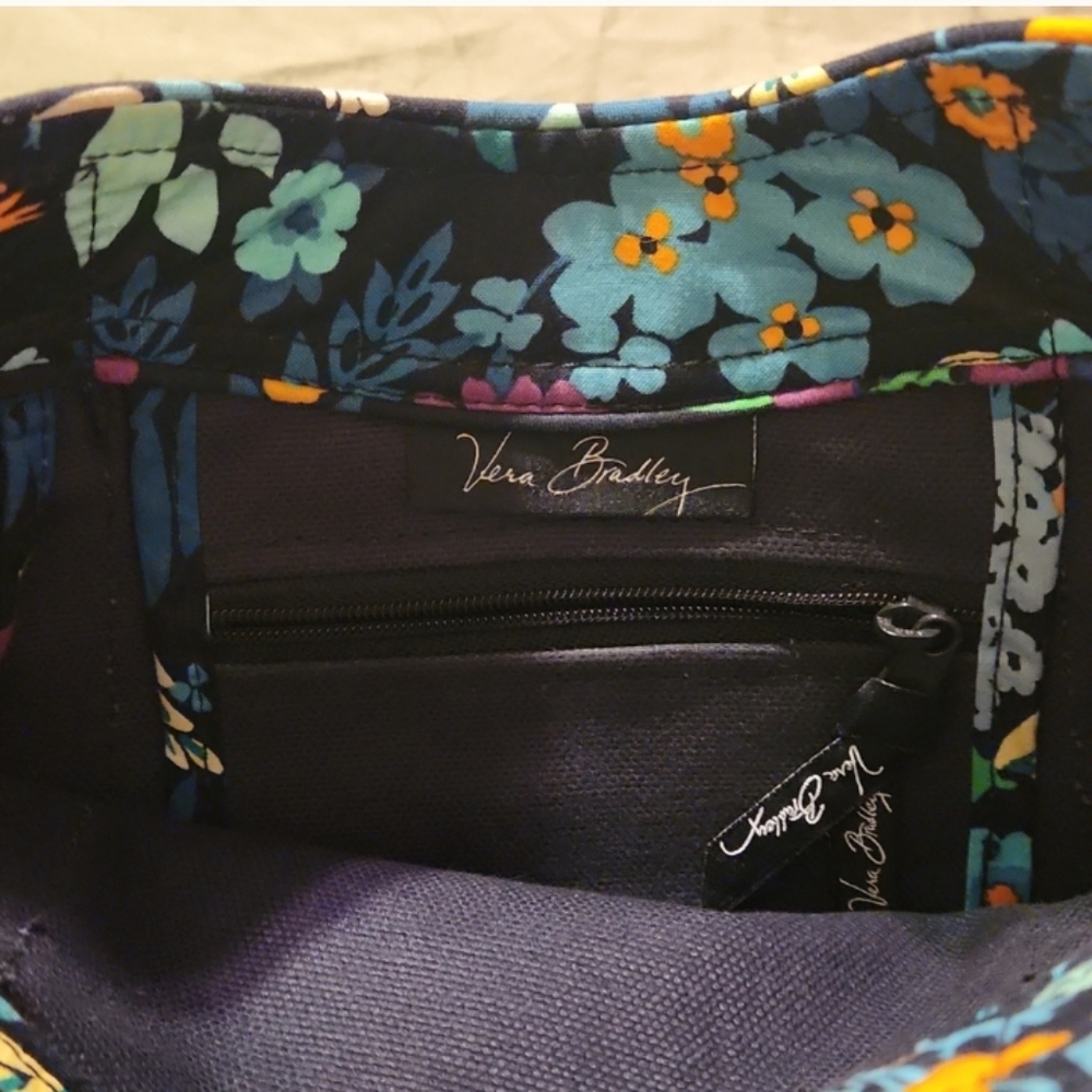 Tote - Picture 2 of 2